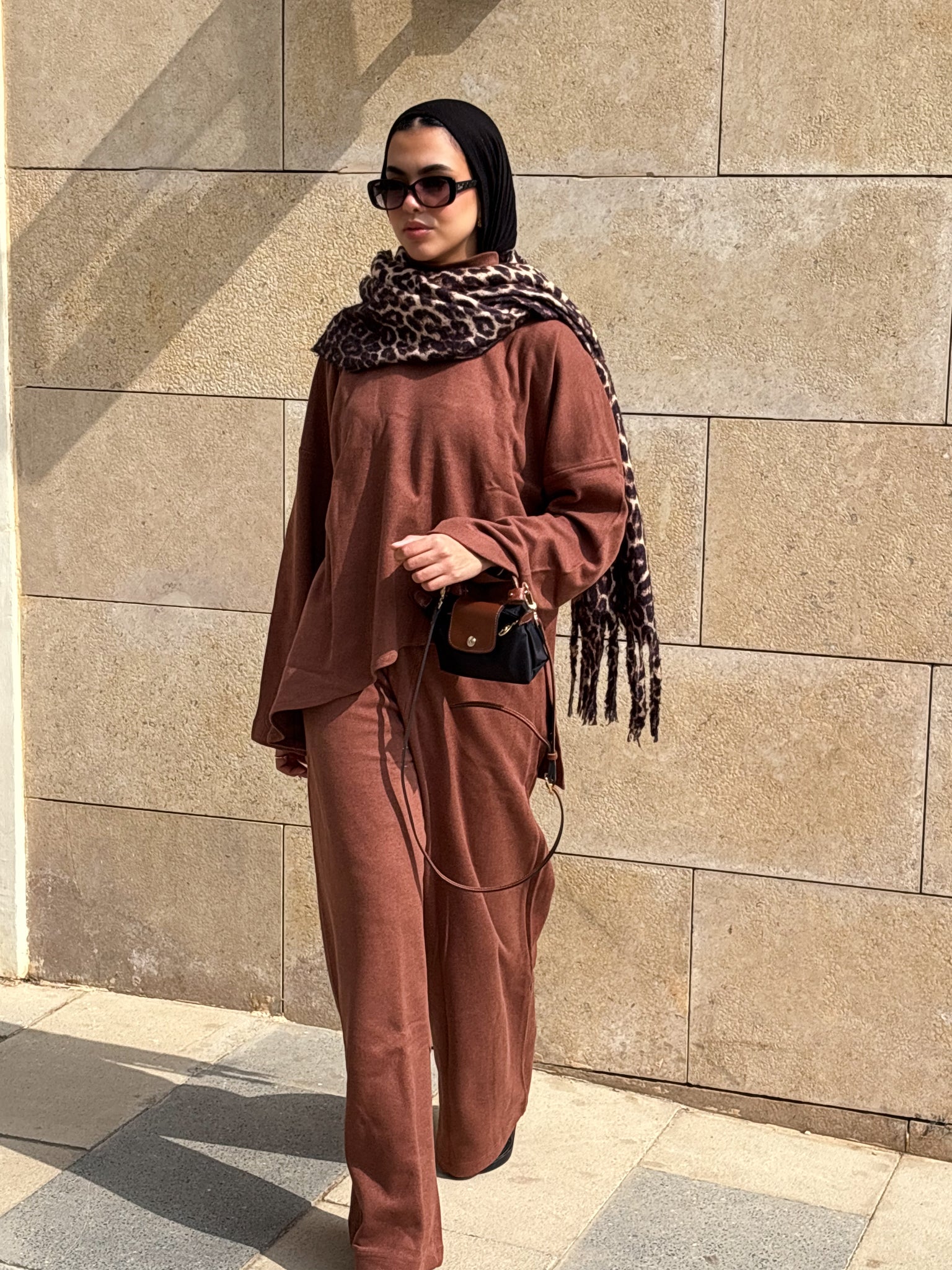 Asymmetrical Knitted In Brown