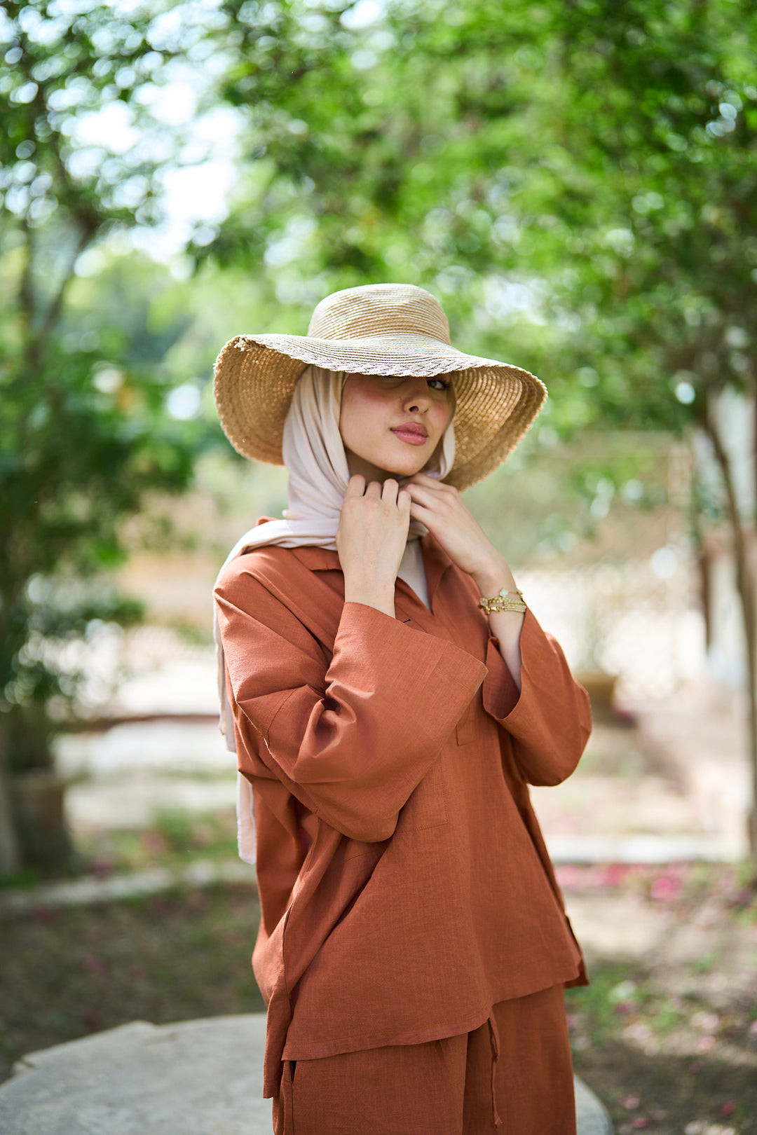 Linen Set In brick red