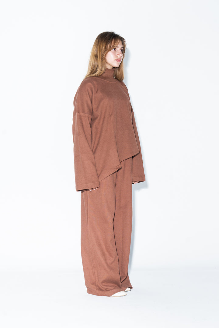 Asymmetrical Knitted In Brown