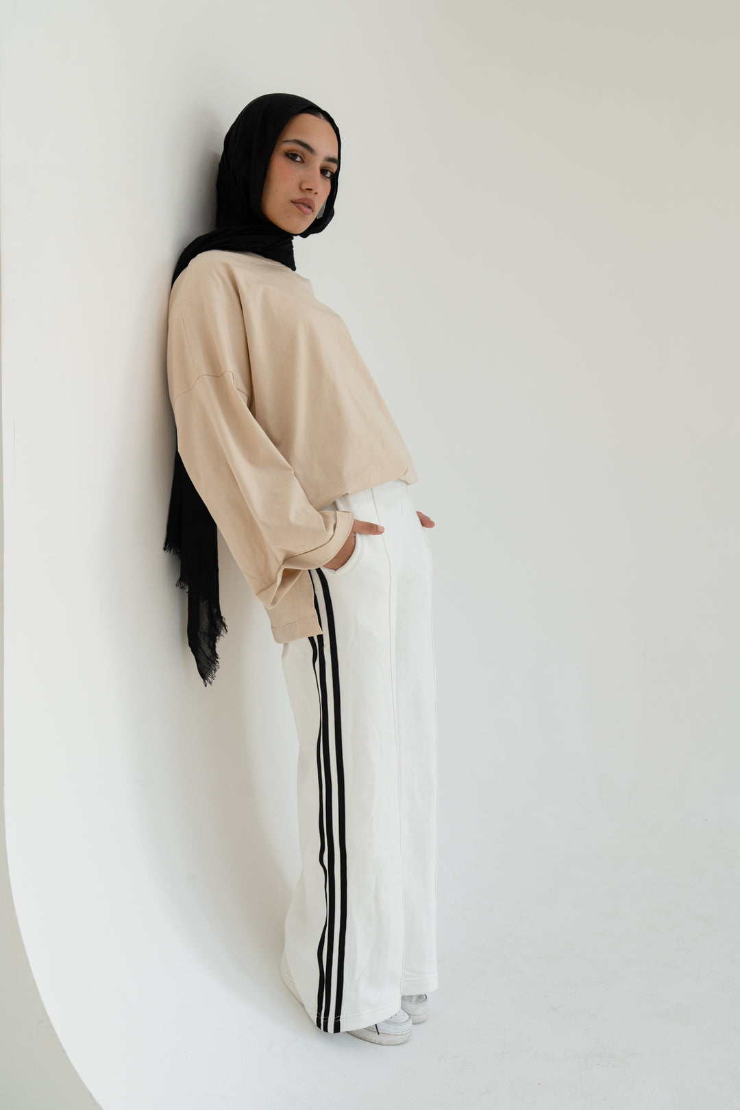 Off White Side Striped Sweatpants