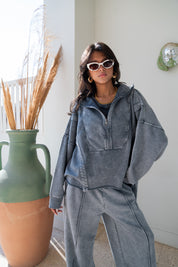 LAVA WASHED SWEATSHIRT
