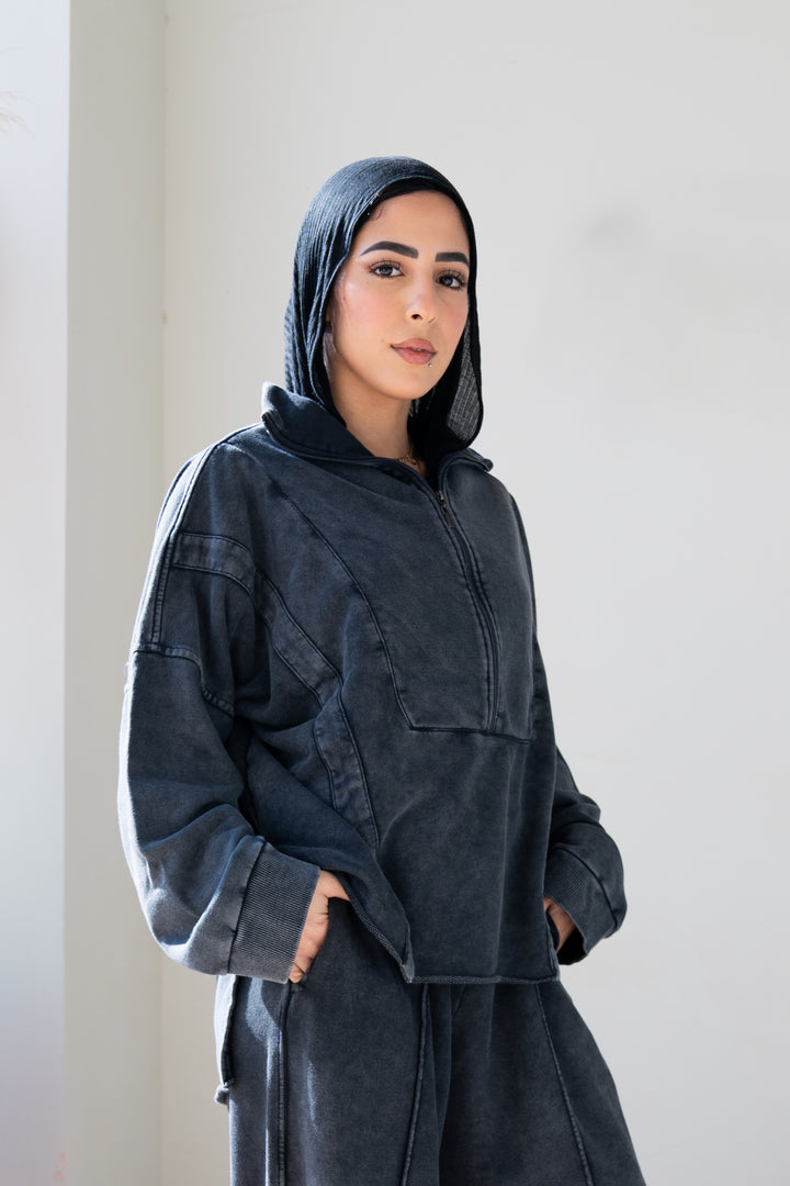 CHARCOAL WASHED SWEATSHIRT