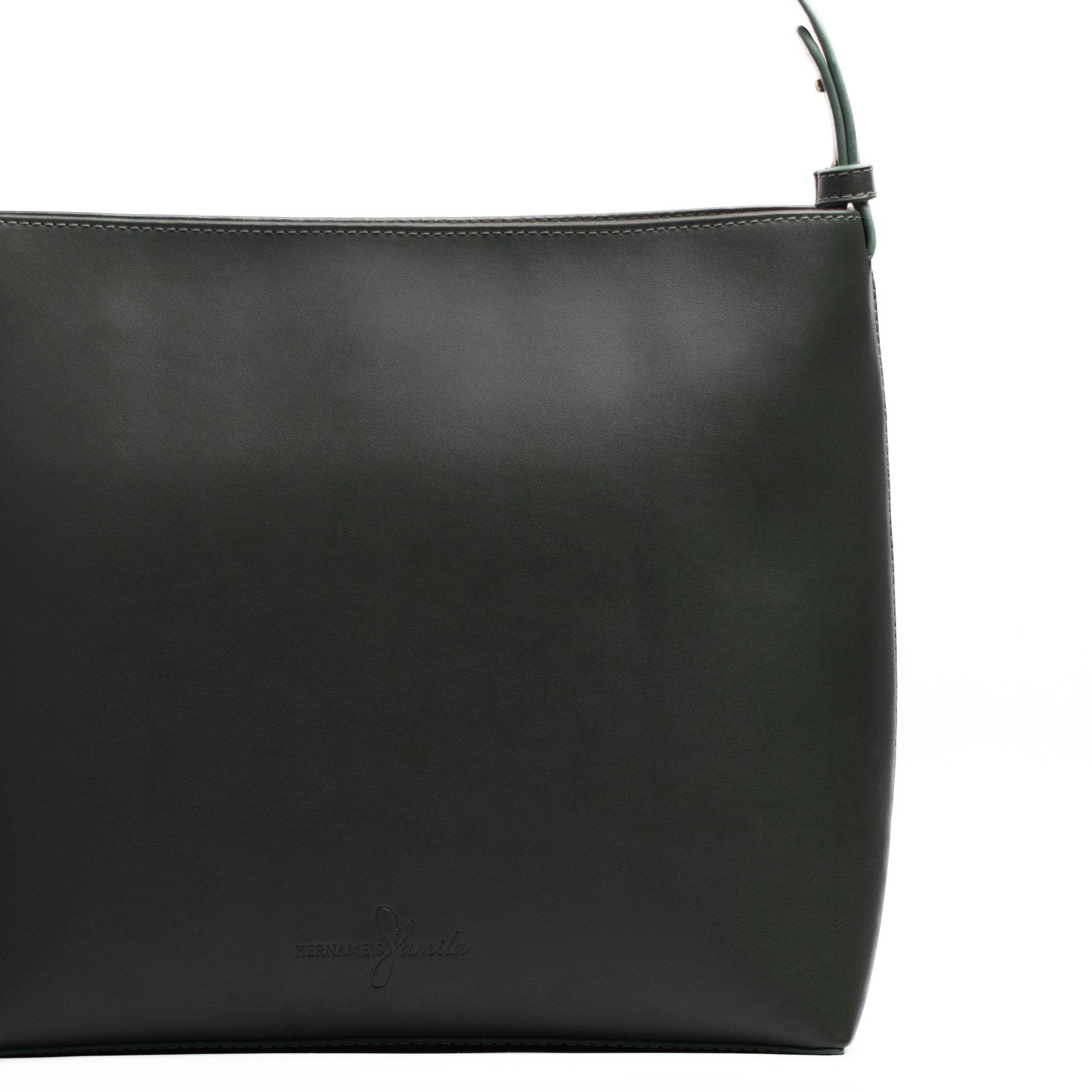 Her Leather Bag In Pine