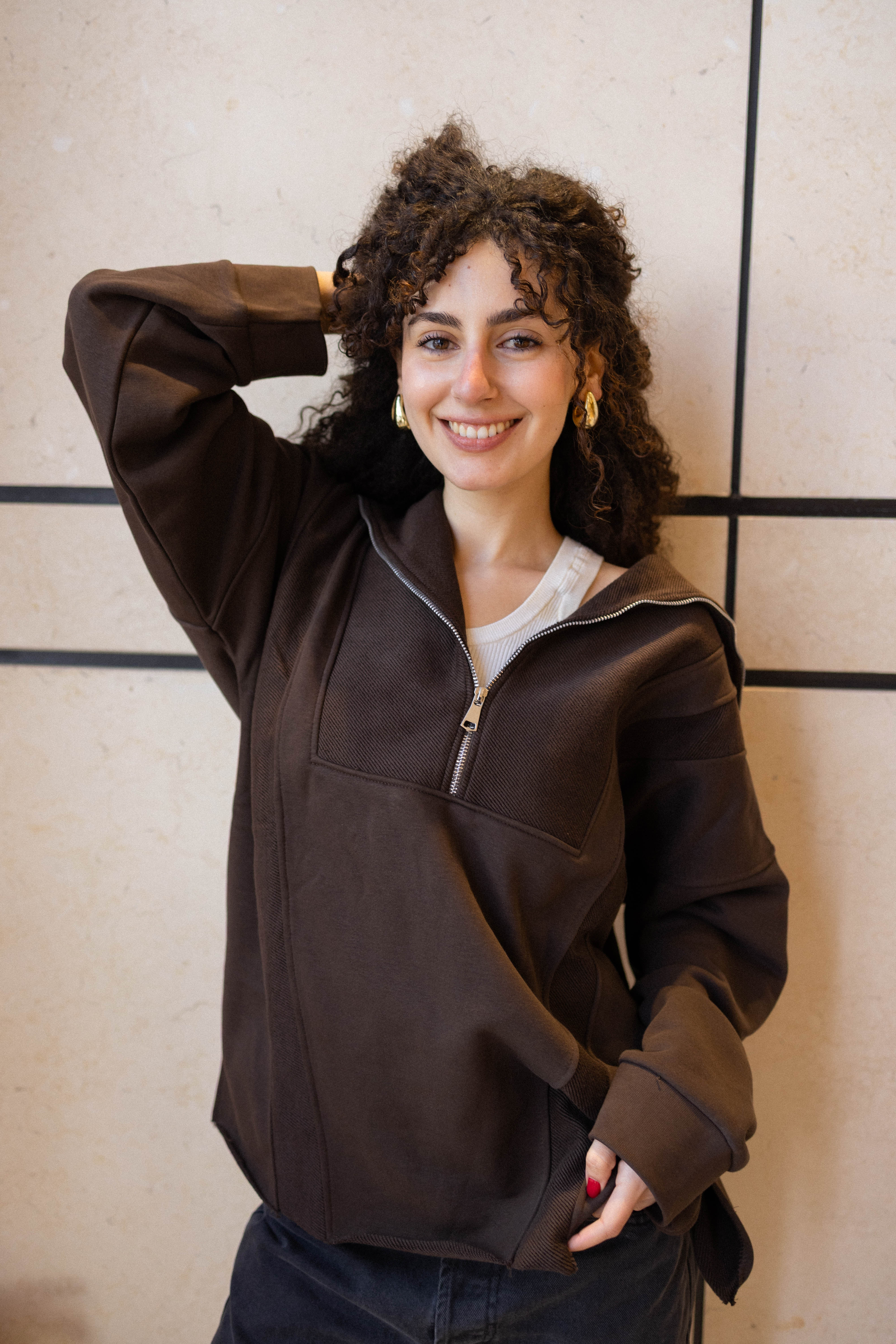 Off-Duty Sweater In Brown – HERNAMEIS JAMILA