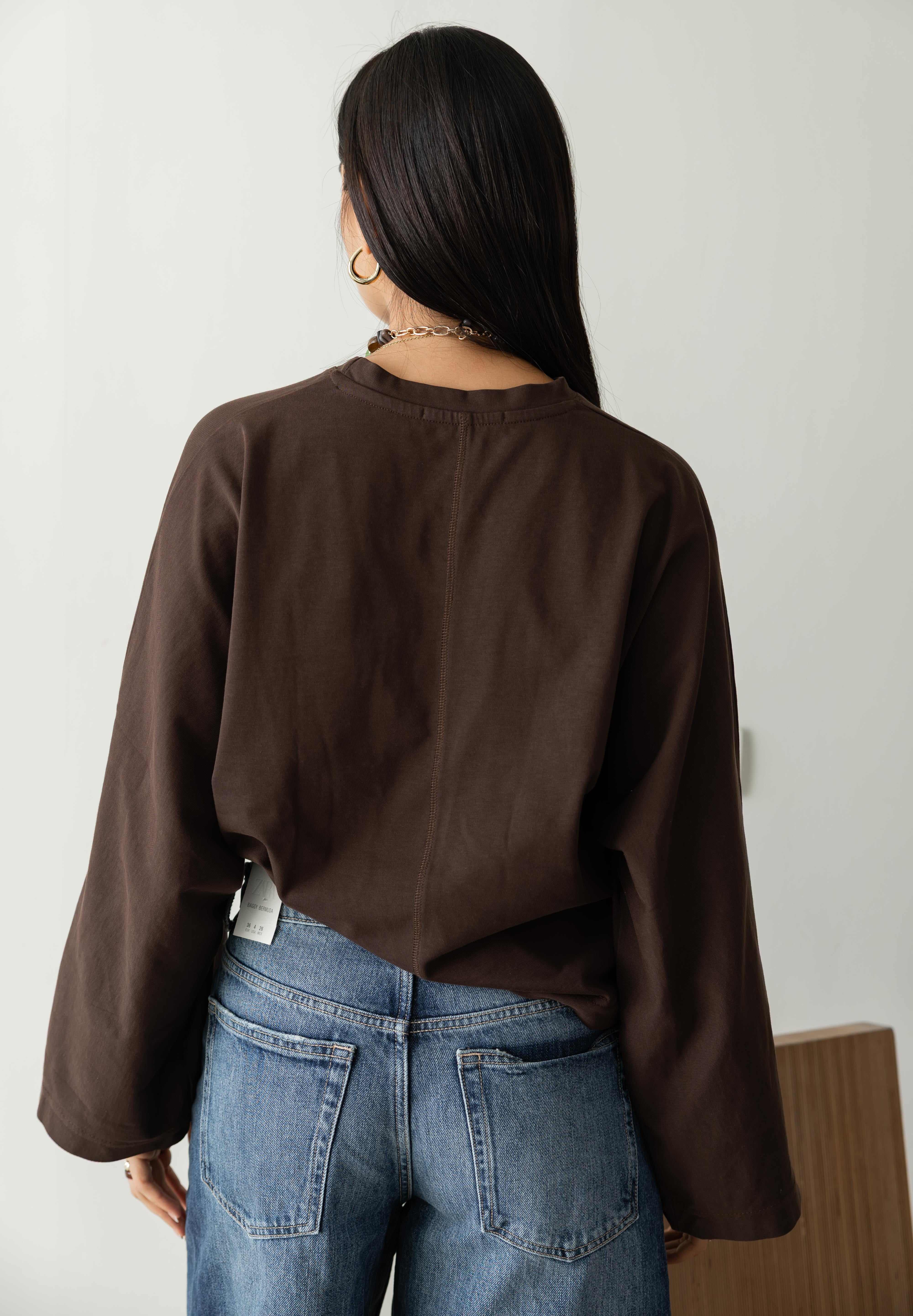Wide Sleeve T-shirt in brown