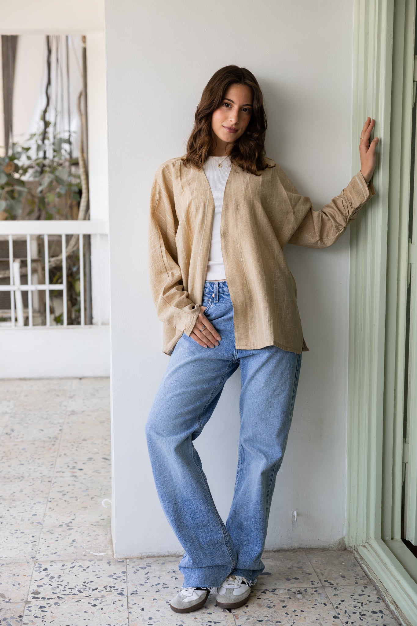 THE CARDI IN BEIGE