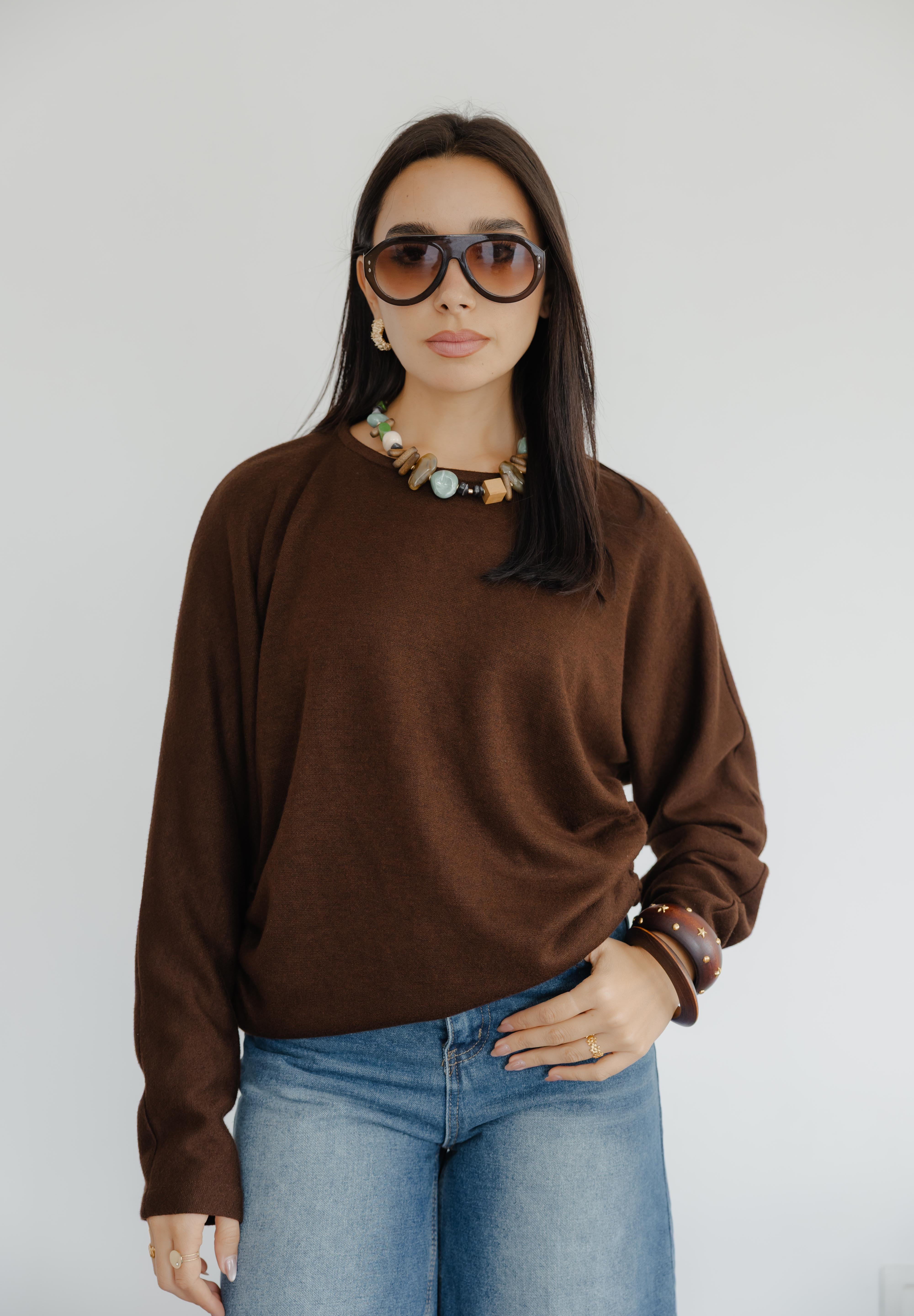 SIDE DRAPED KNIT TOP IN BRWON