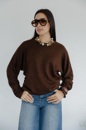 SIDE DRAPED KNIT TOP IN BRWON