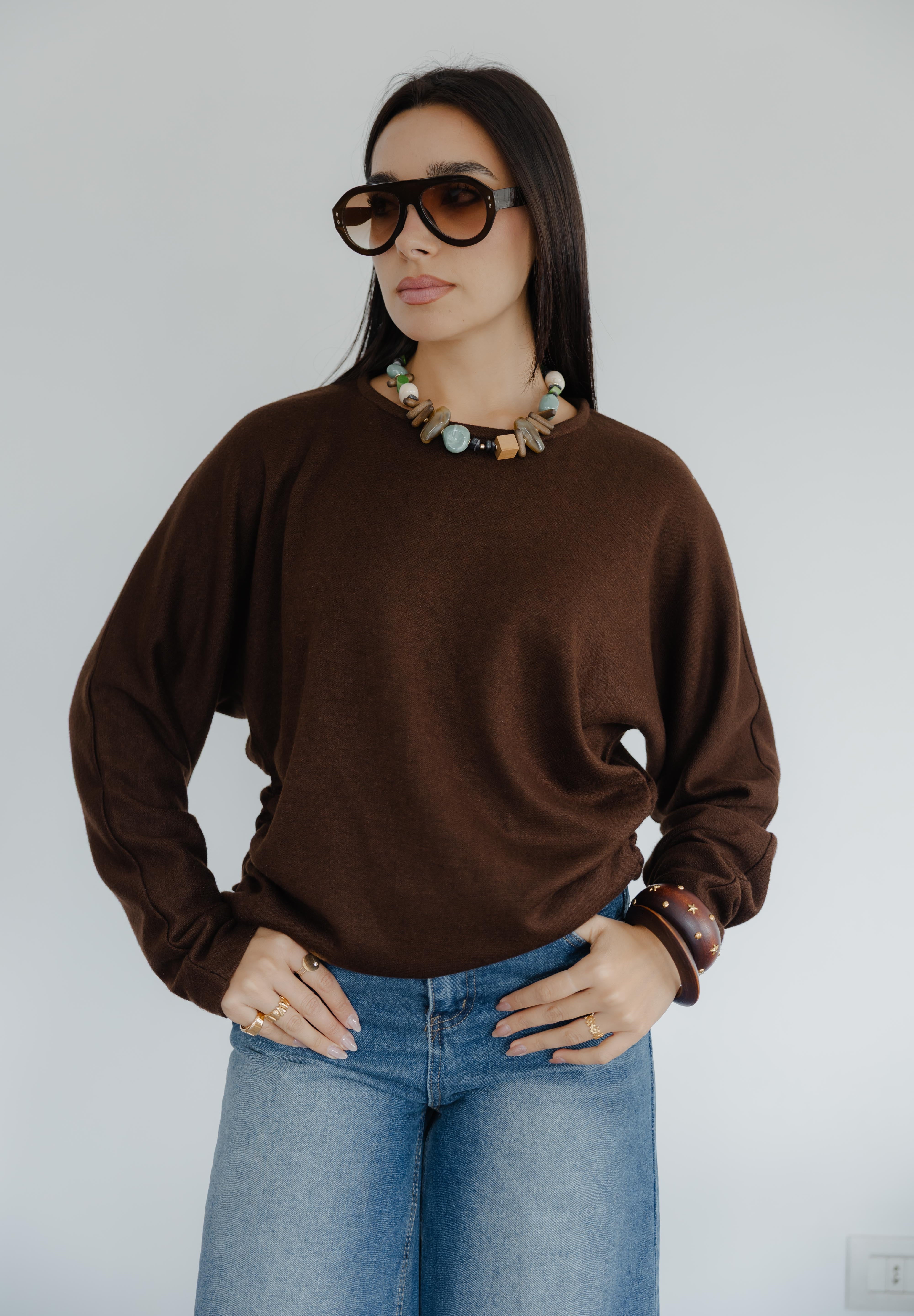 SIDE DRAPED KNIT TOP IN BRWON