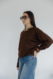 SIDE DRAPED KNIT TOP IN BRWON