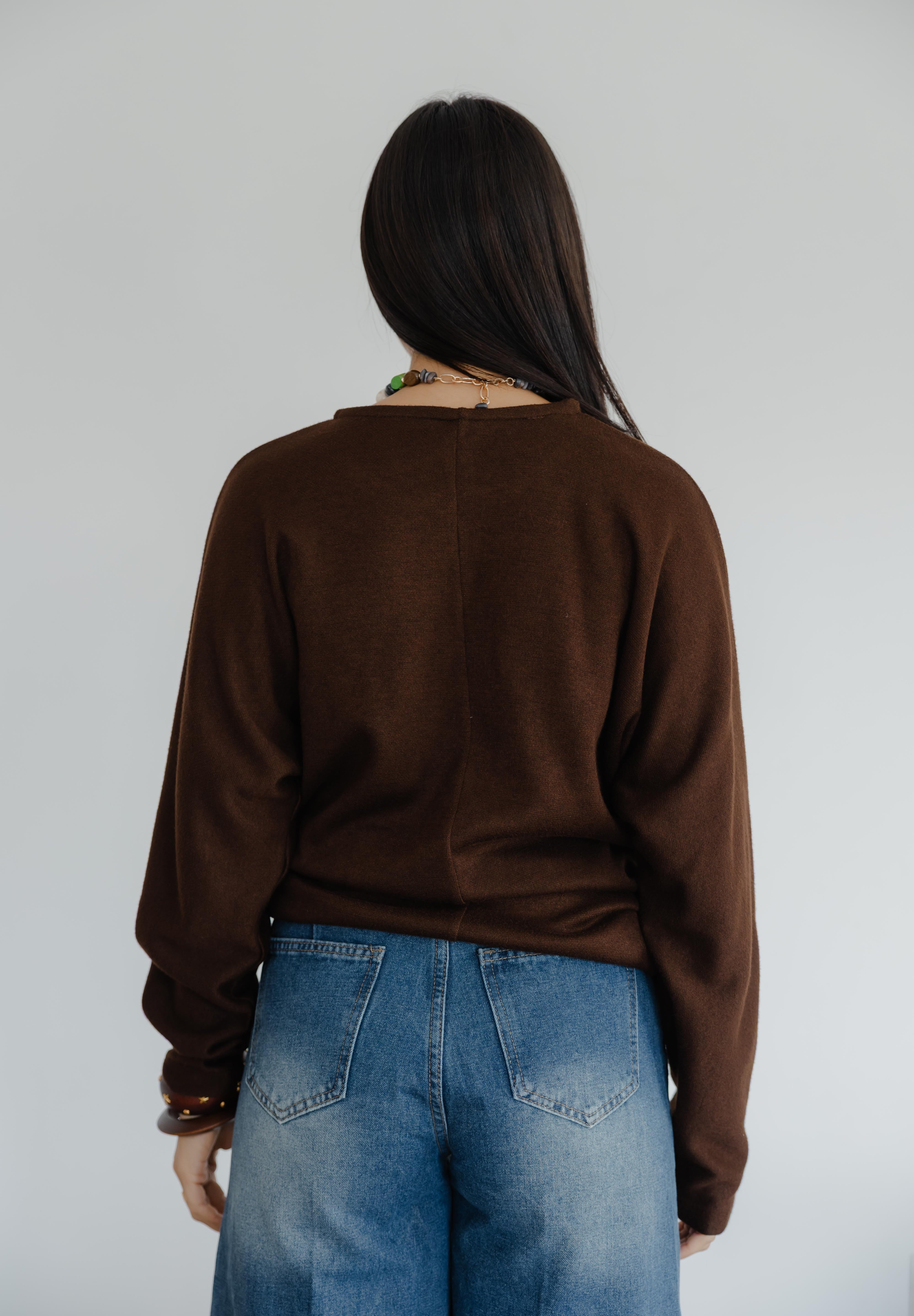 SIDE DRAPED KNIT TOP IN BRWON