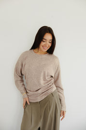 SIDE DRAPED KNIT TOP IN LIGHT BEIGE