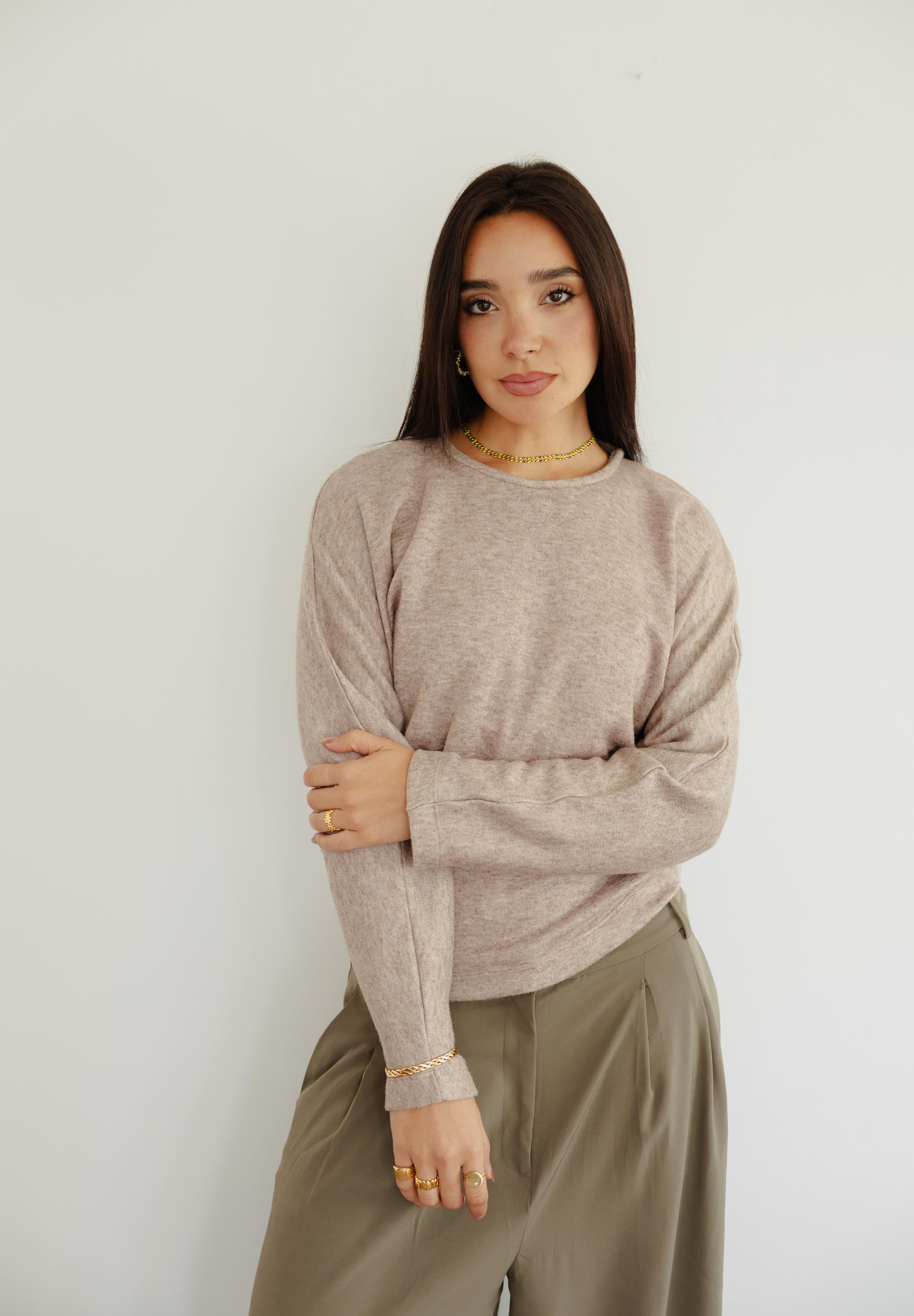 SIDE DRAPED KNIT TOP IN LIGHT BEIGE