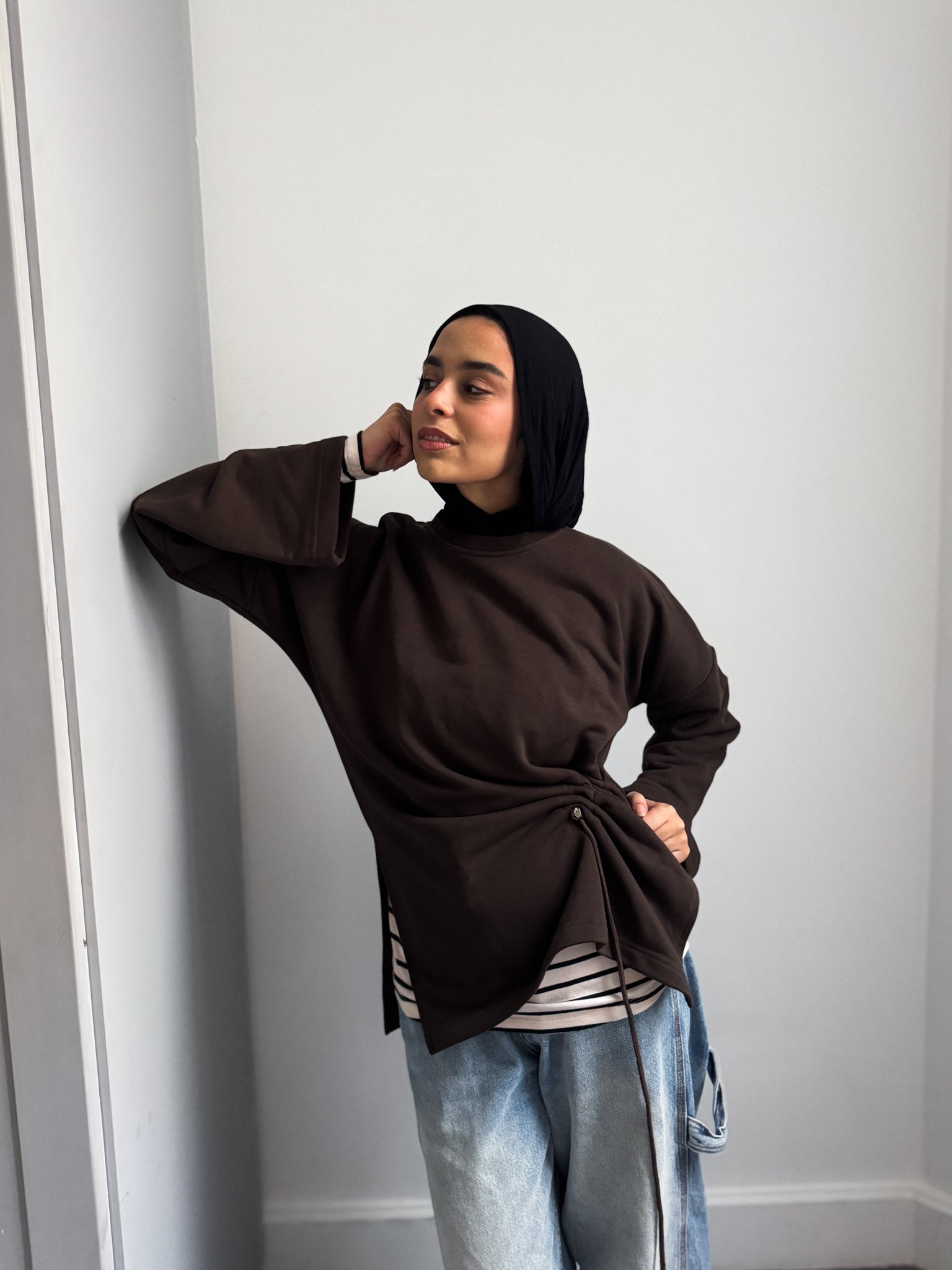 Gathered Waist Crewneck In Brown
