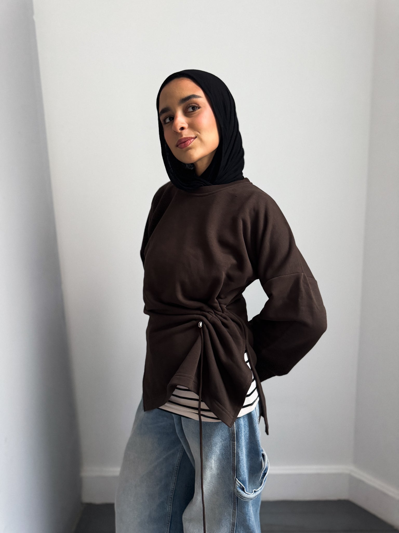 Gathered Waist Crewneck In Brown