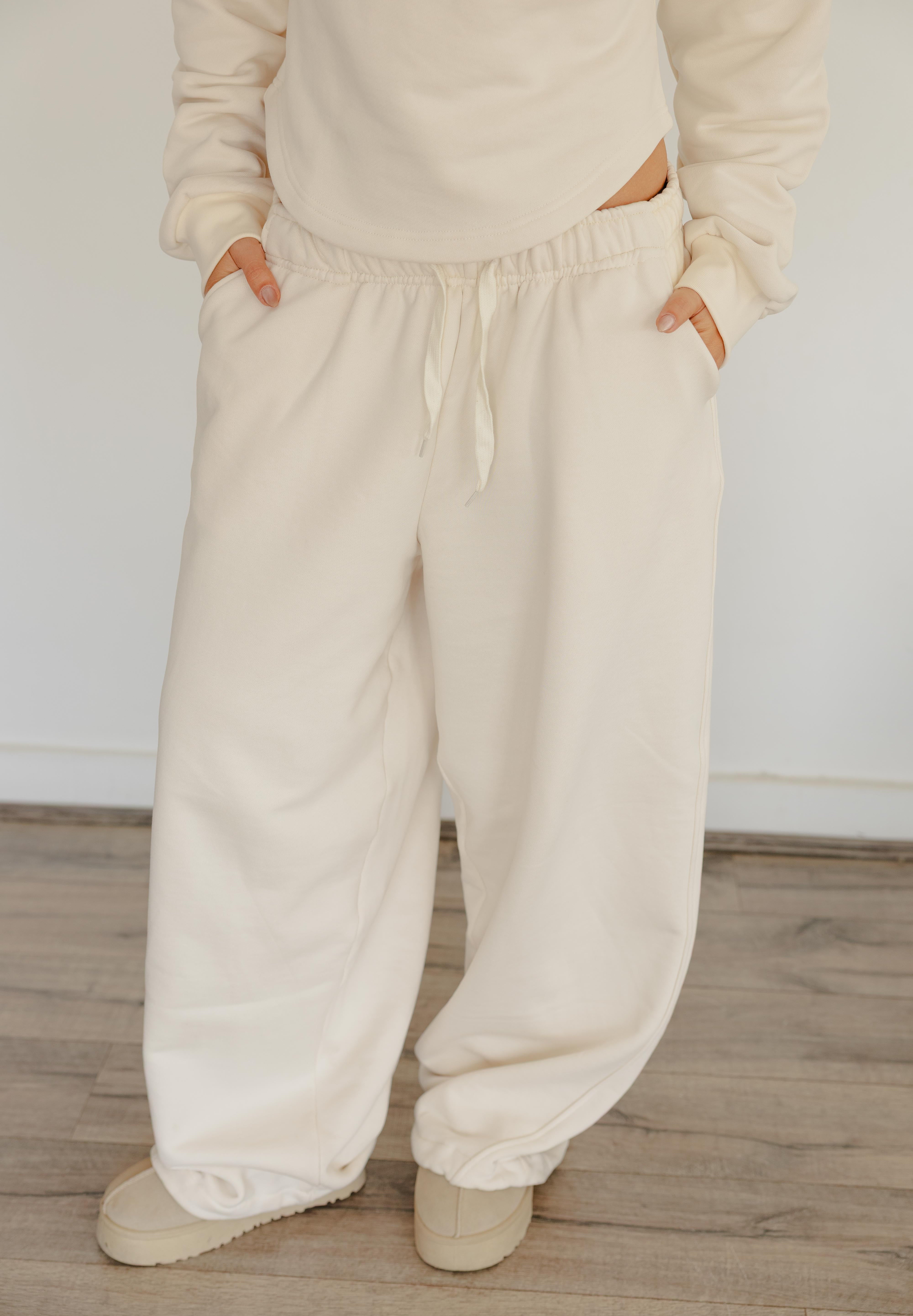 Barrel - leg trousers in cream