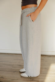 Barrel - leg trousers in grey