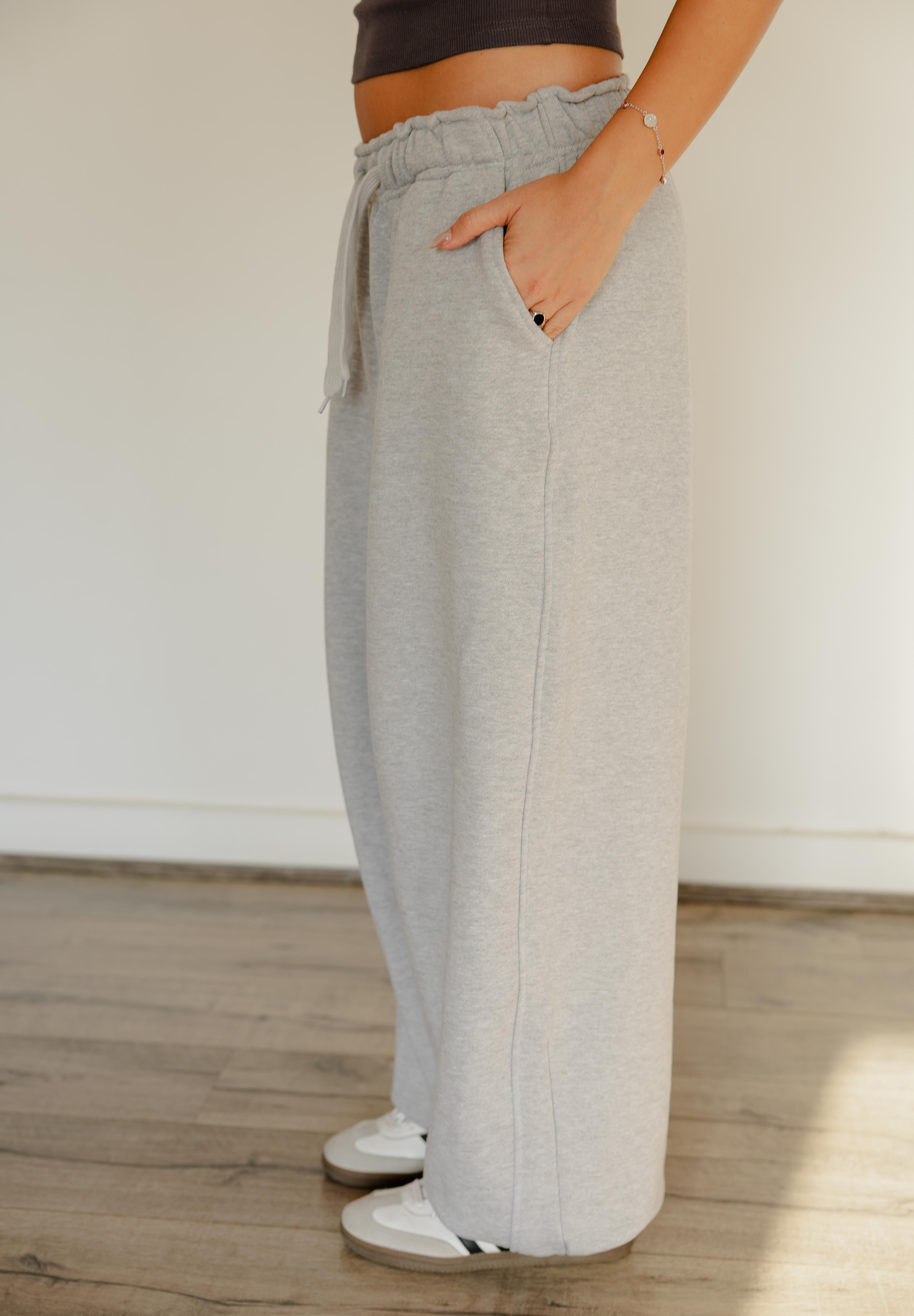 Barrel - leg trousers in grey