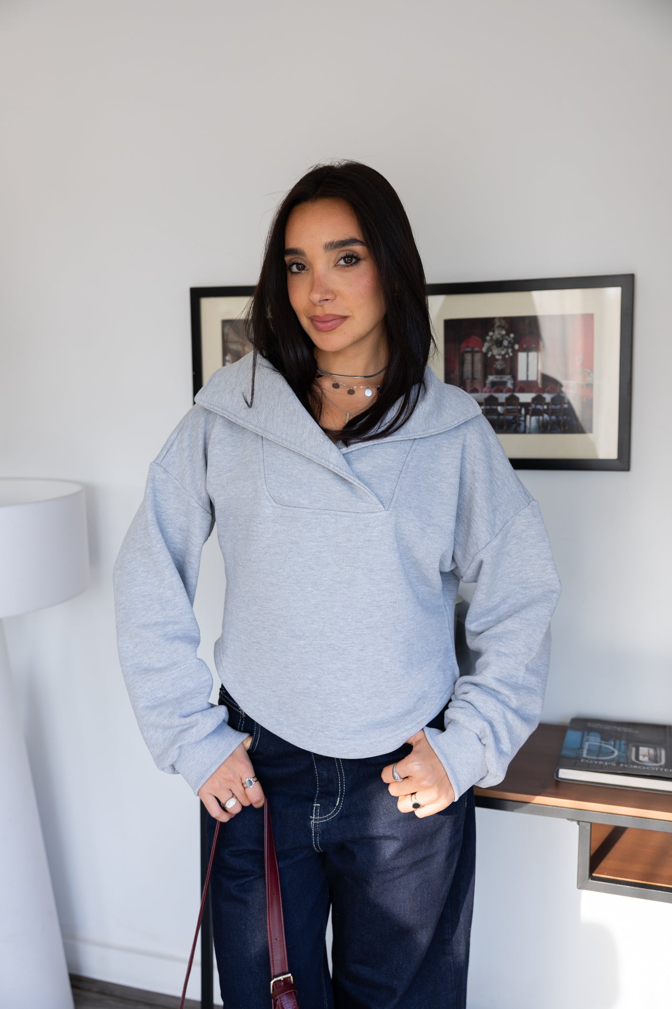 CROSSOVER TOP IN GREY