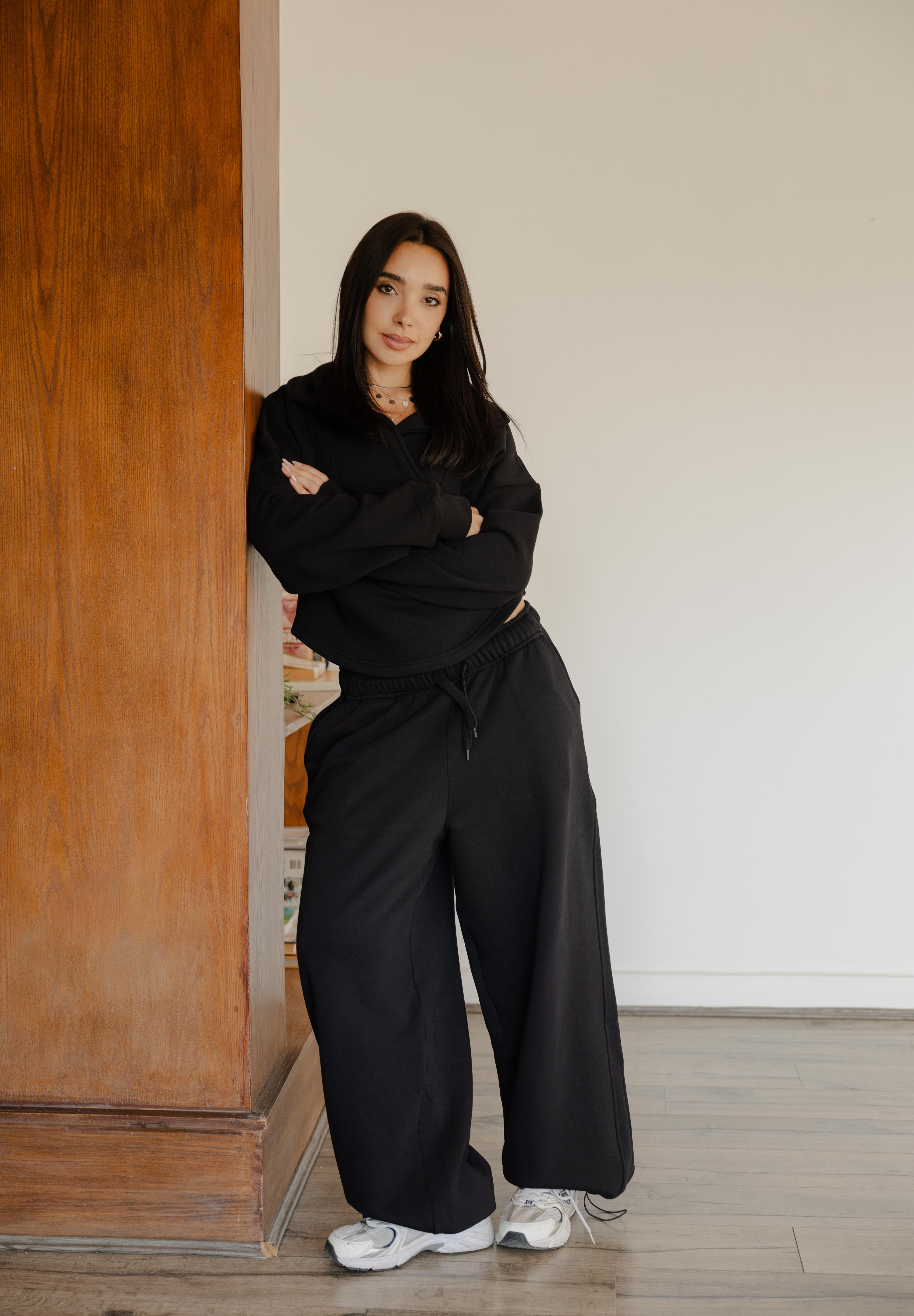 Barrel - leg trousers in black
