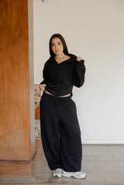CROSSOVER SET IN BLACK