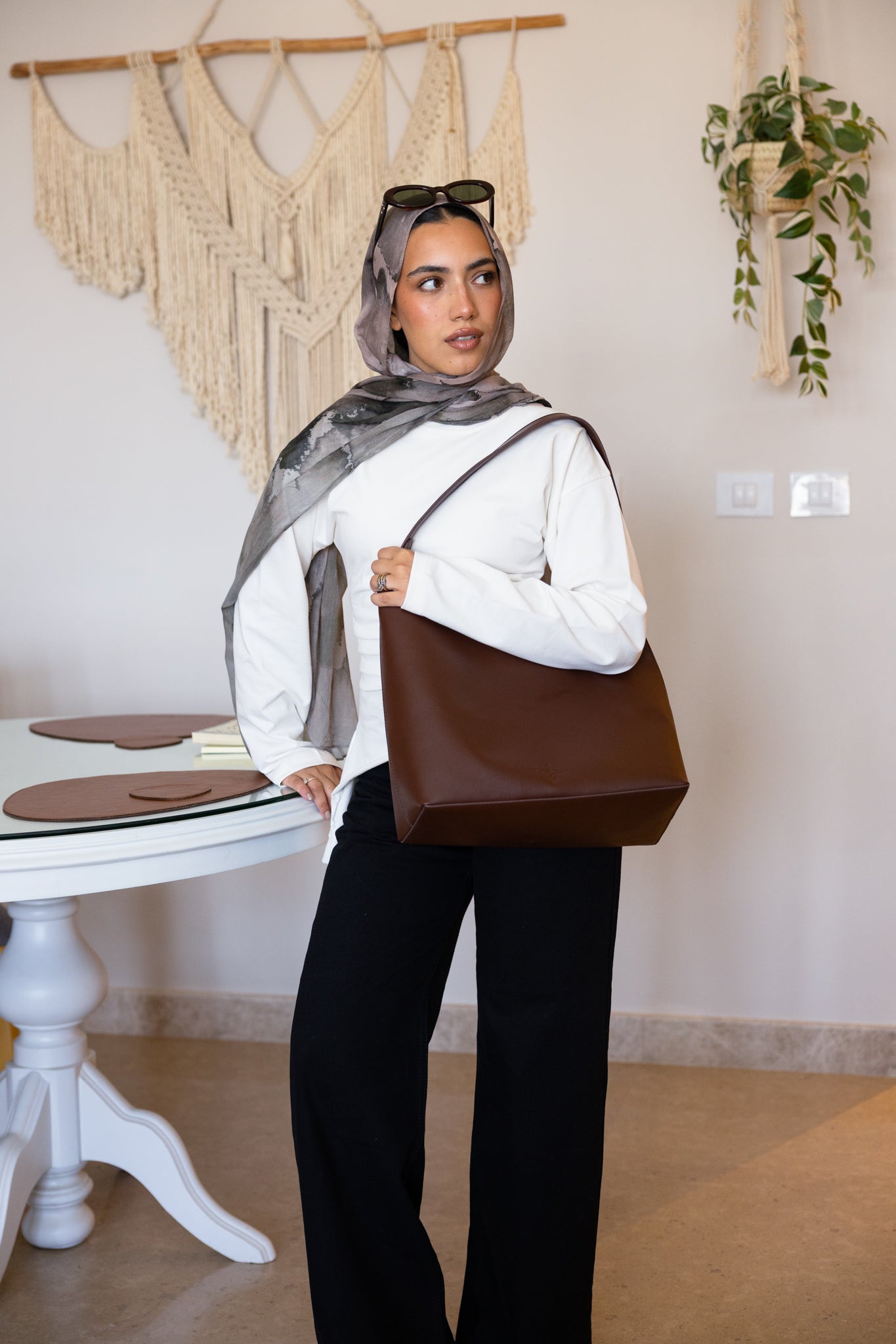 Her Leather Bag In Toffee