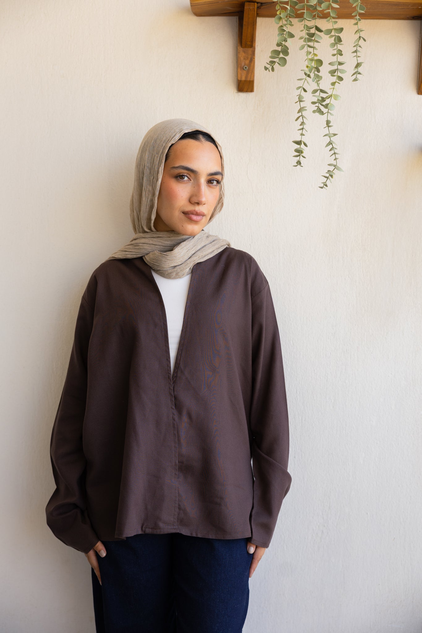 Flowing linen wrap blouse In Brown