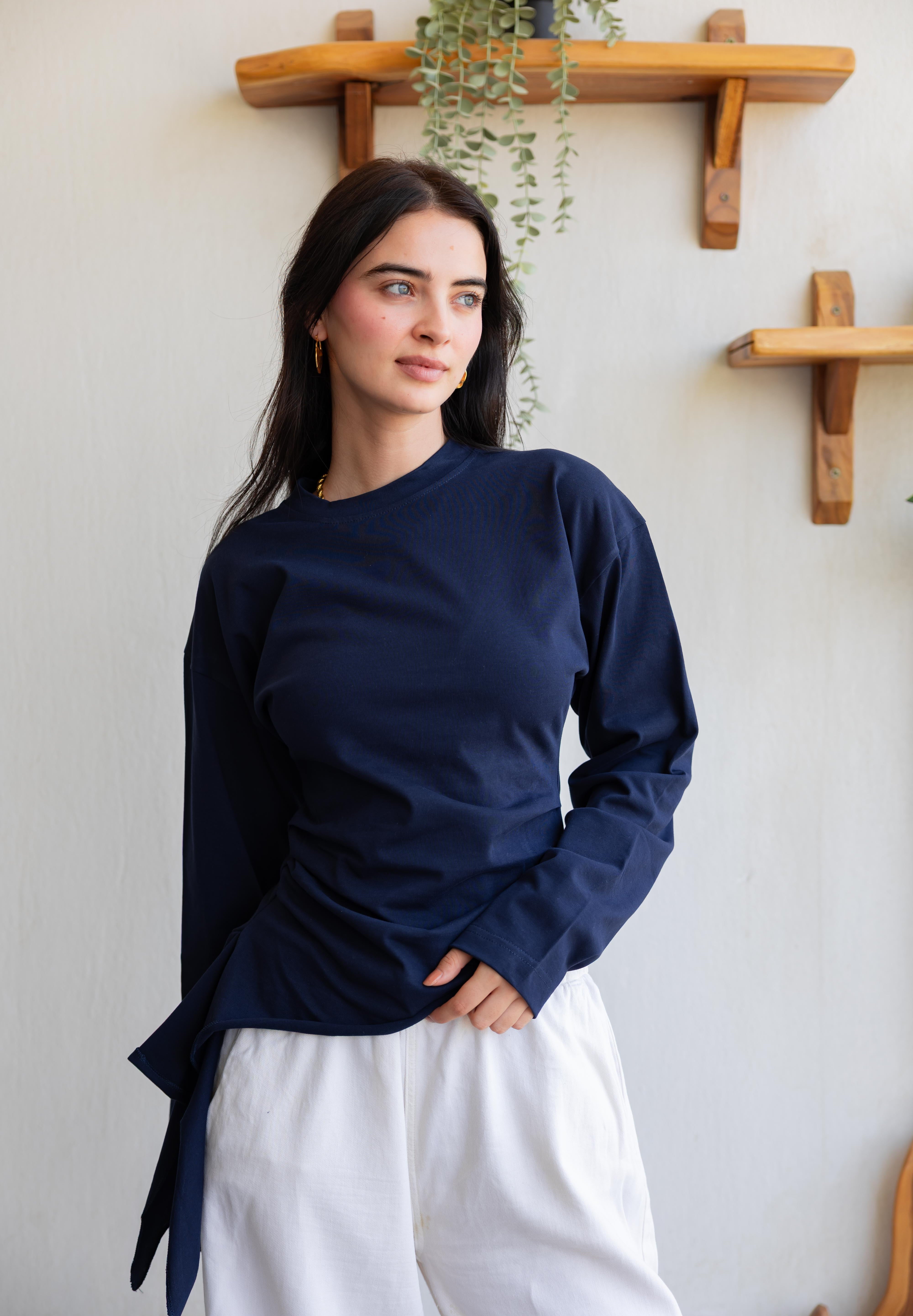 long sleeve ruched T-shirt In Navy Blue