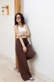 Basic sweatpants in Brown