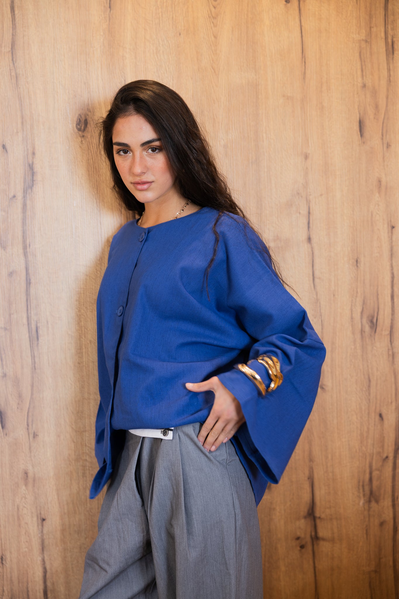 Her Way Linen Shirt In Royal Blue