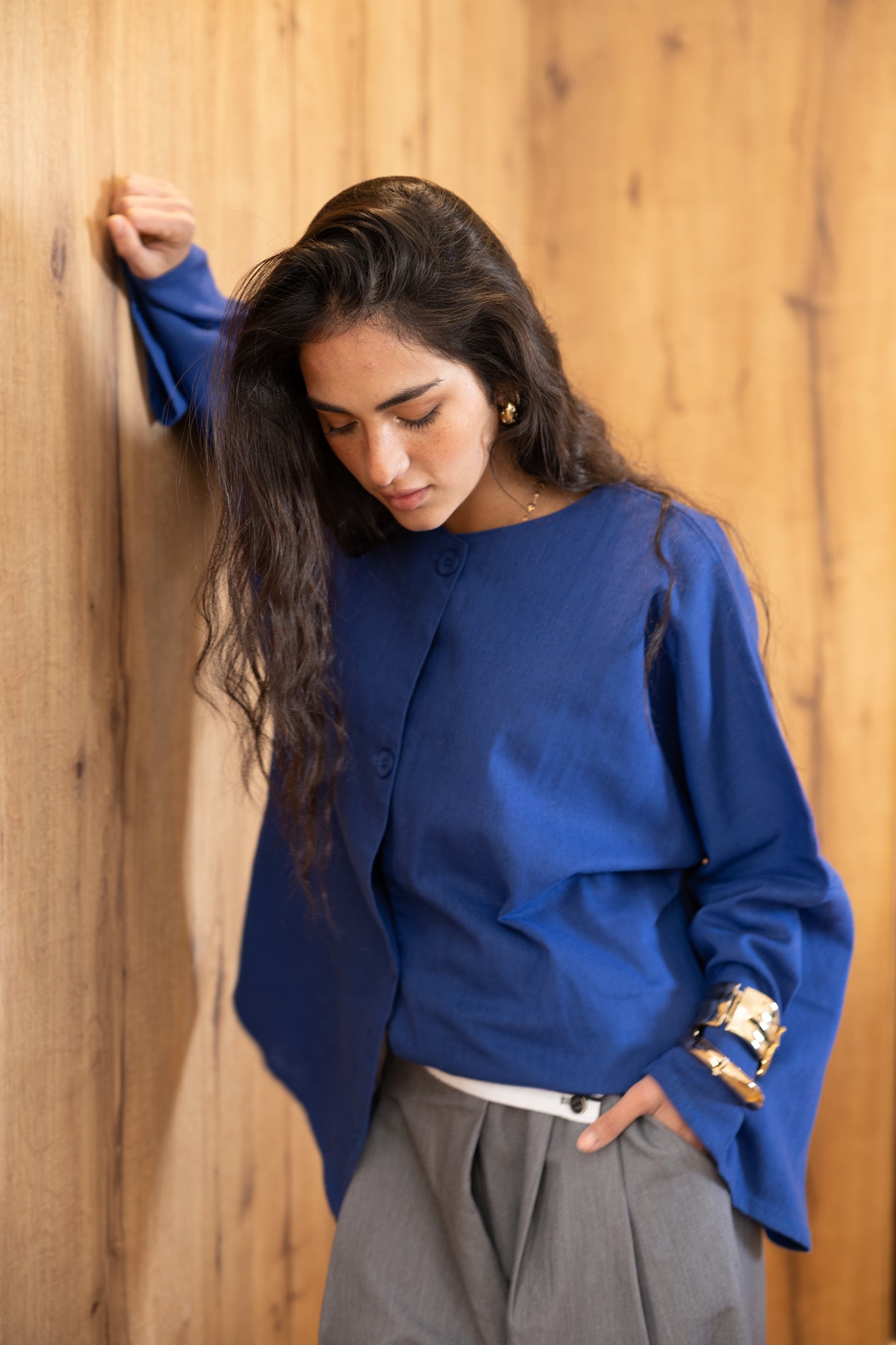 Her Way Linen Shirt In Royal Blue