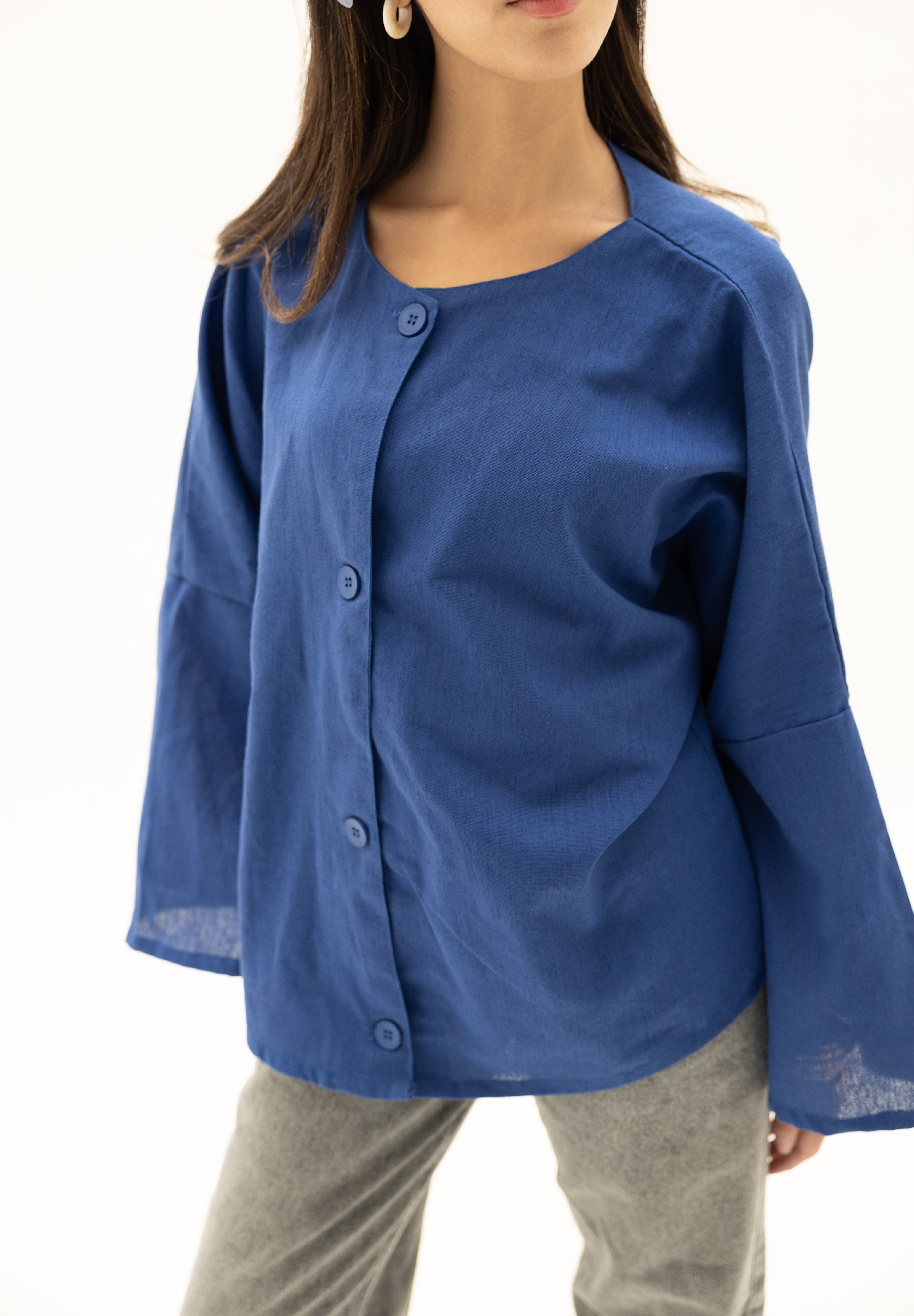 Her Way Linen Shirt In Royal Blue