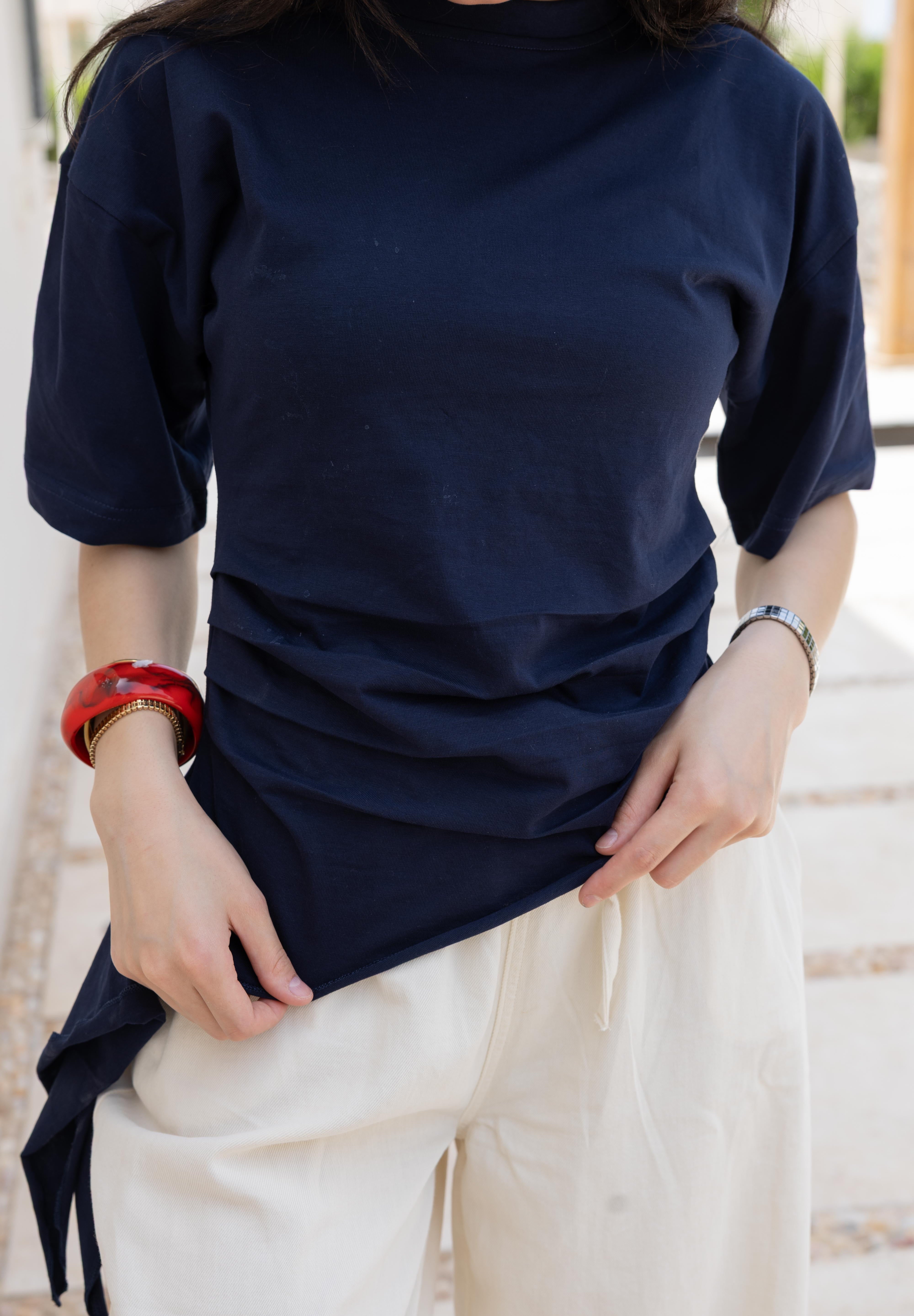 Short sleeve ruched T-shirt In Navy Blue