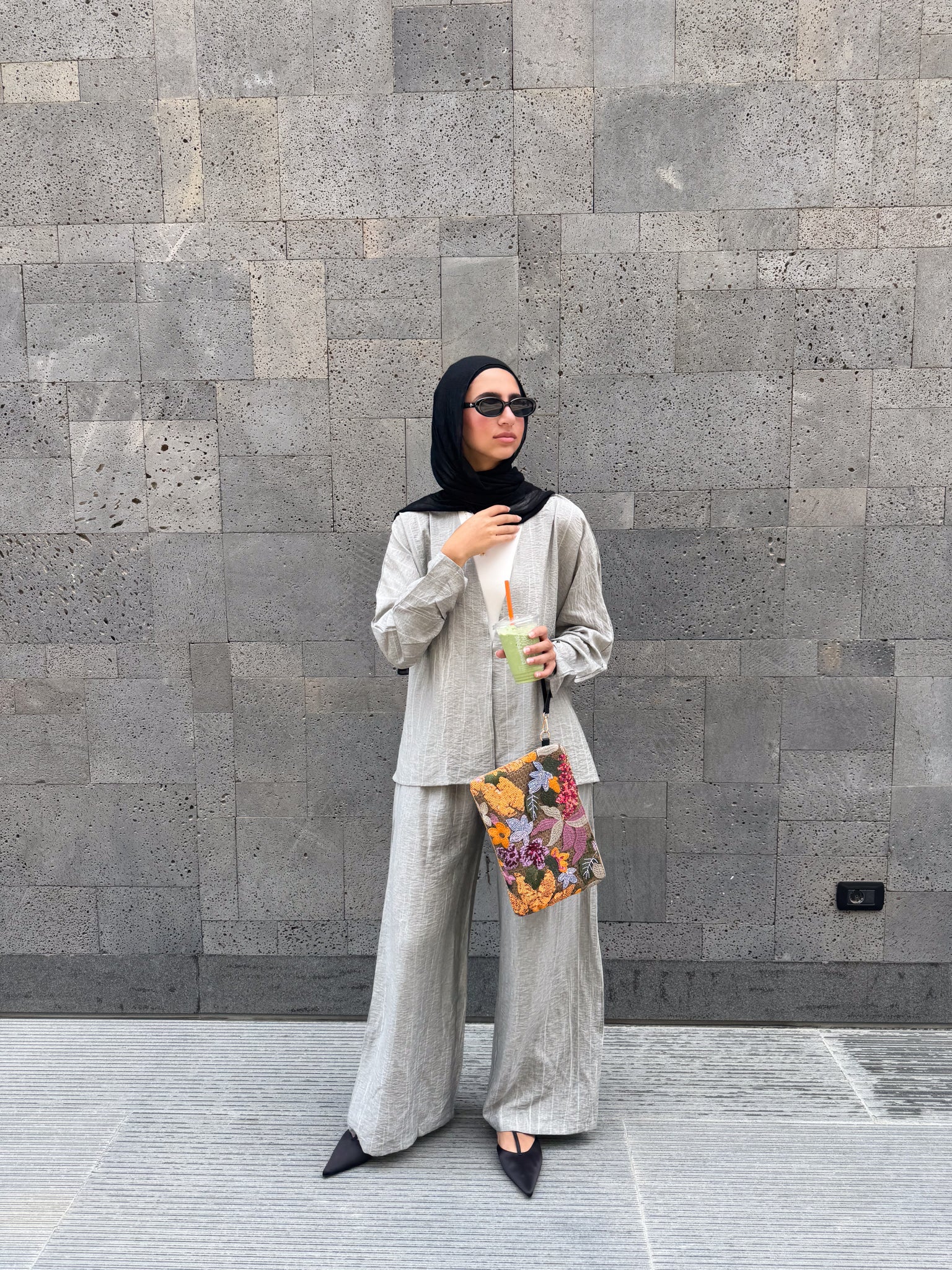 SWAY PANTS IN GREY