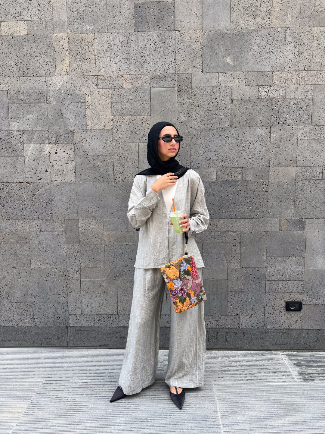 SWAY PANTS IN GREY