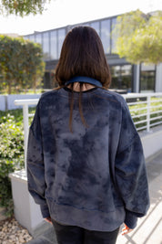 Wave Crewneck In Navy Blue