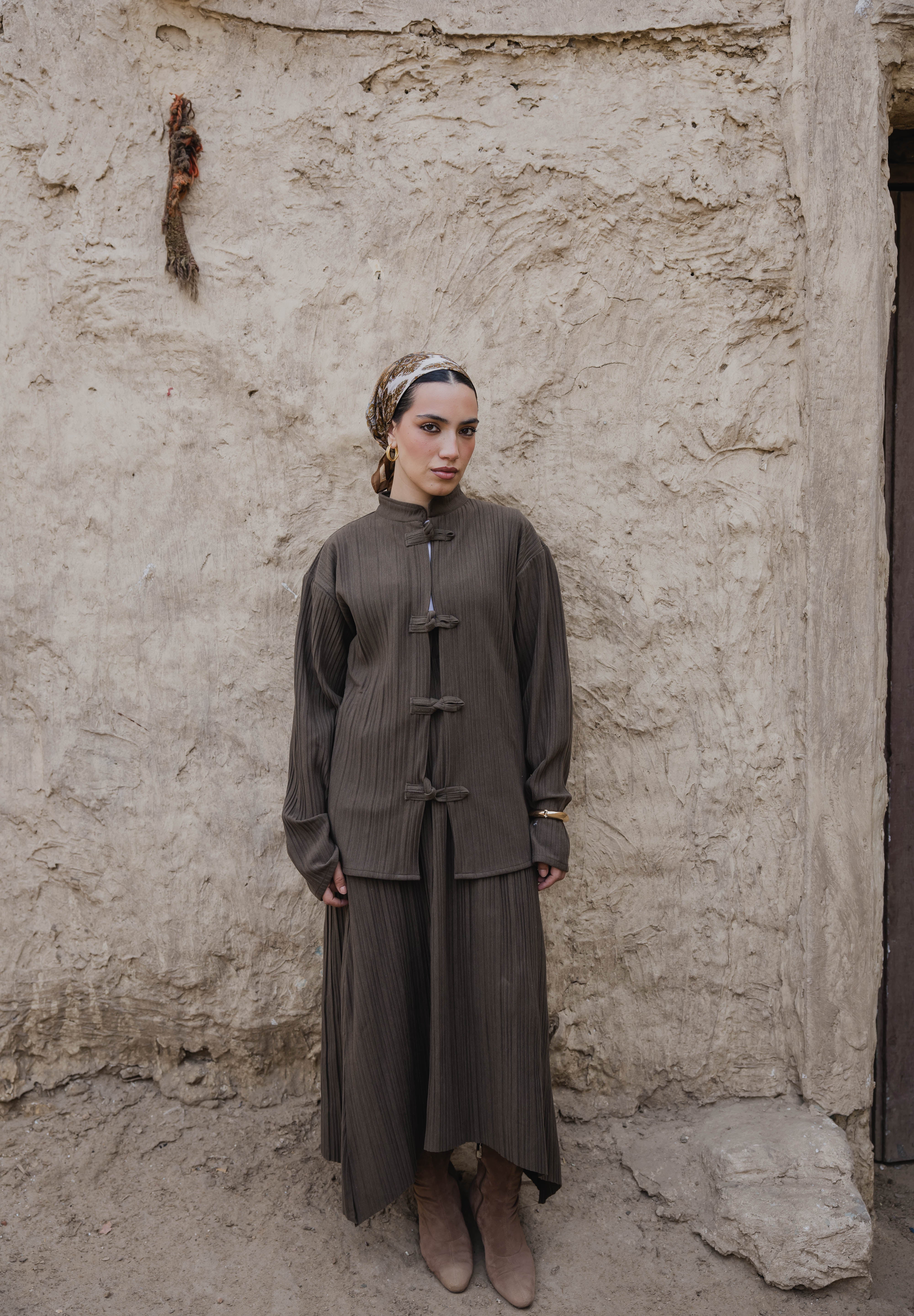 Layali – Pleated olive skirt