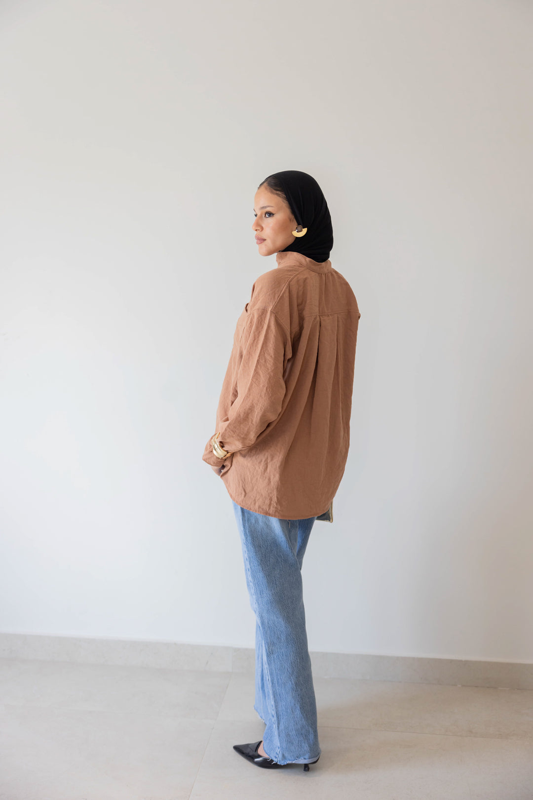 The Linen Shirt In caramel