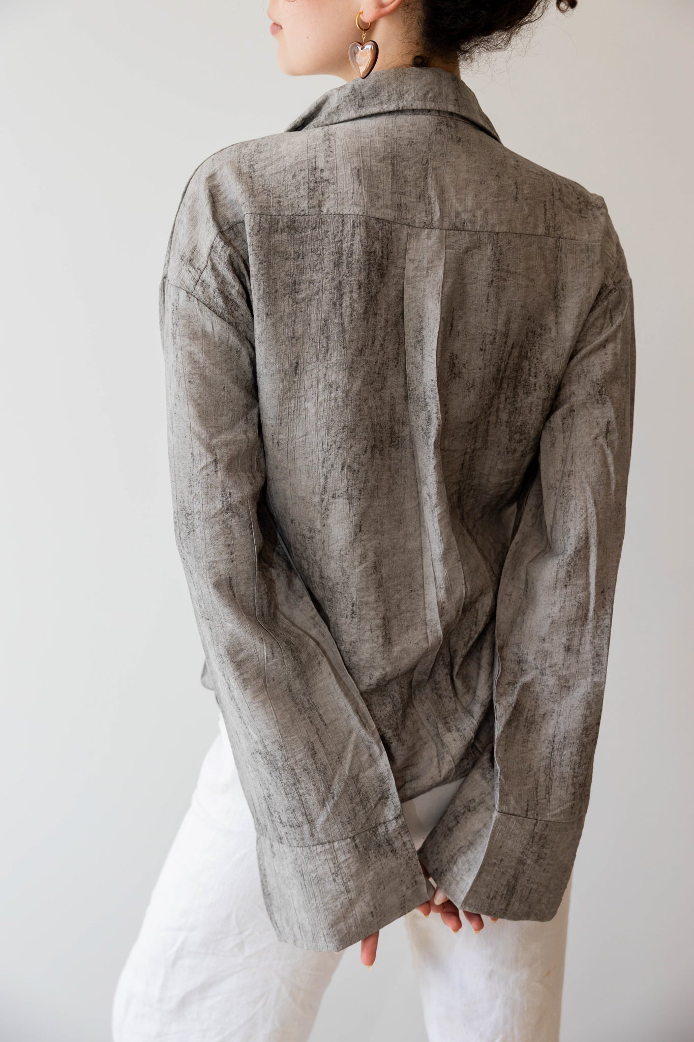 Marble Cross Shirt In Stone Grey