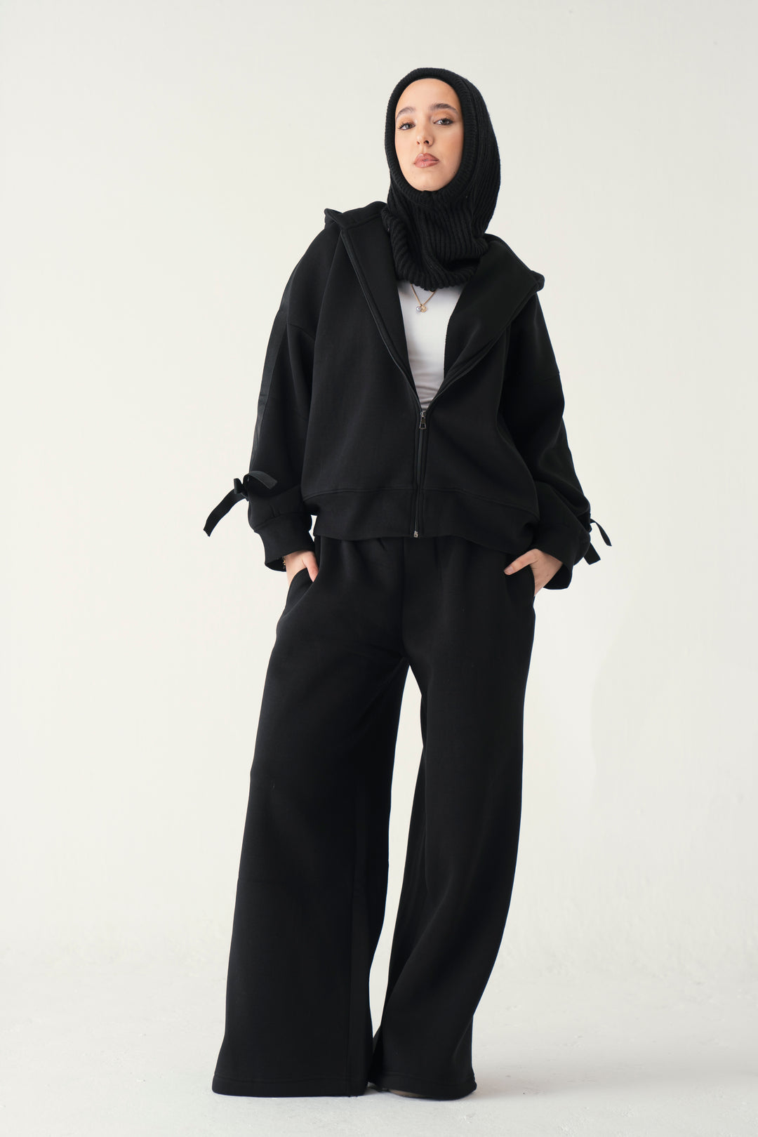 Bowtiful Set In Black